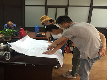 蜜桃AV网址大全關於某公園顯示屏的選用