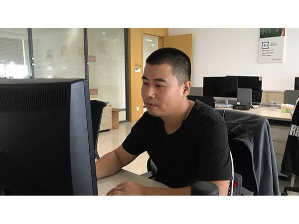 蜜桃AV网站免费观看行業優秀的市場專員——鄧文傑