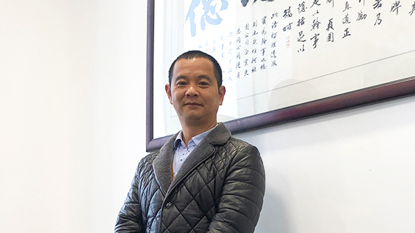 蜜桃AV网址大全售後工程師賴建忠