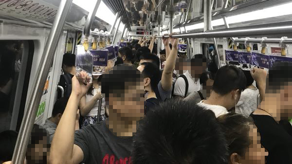蜜桃AV网址大全地鐵1